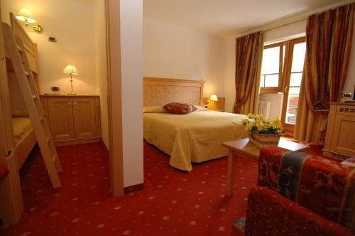 Imagen de la habitación del Hotel Family Adriana. Foto 10