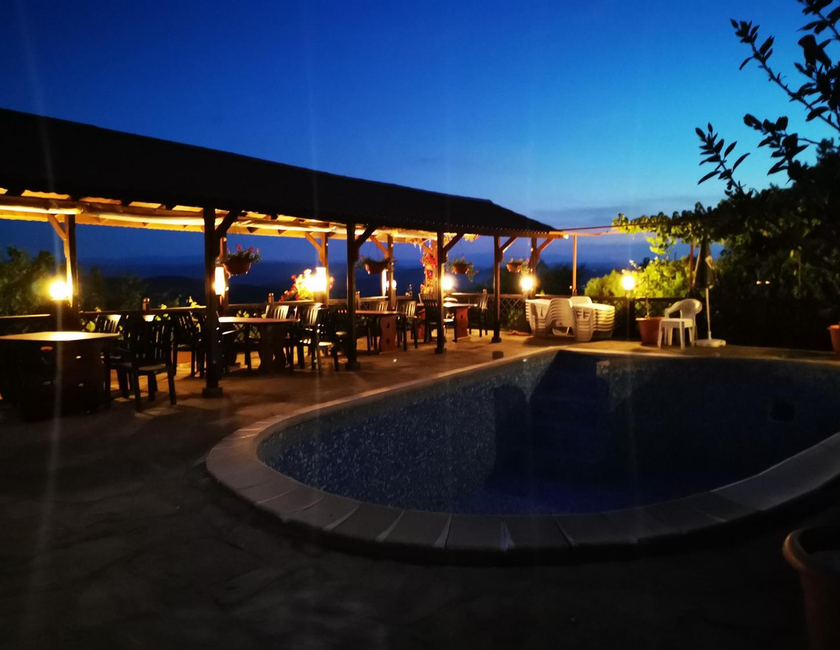 Imagen general del Hotel Family Arbanashka Sreshta. Foto 4
