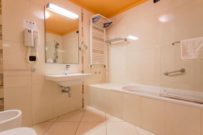Imagen de la habitación del Hotel Family Beach Village Regina Del Mare. Foto 11