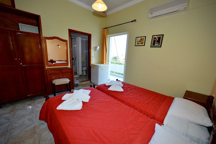 Imagen de la habitación del Hotel Family Bikakis. Foto 15