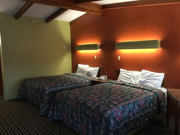 Imagen de la habitación del Hotel Family Budget Inn. Foto 2