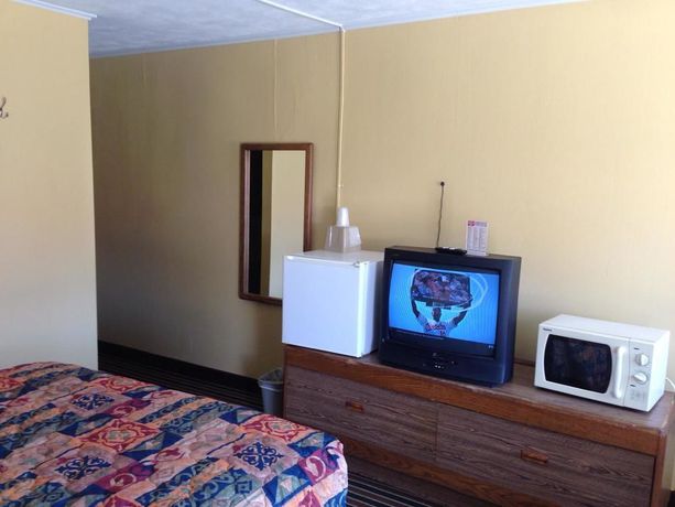 Imagen de la habitación del Hotel Family Budget Inn. Foto 8