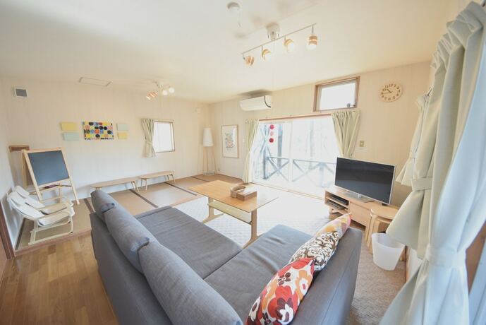 Imagen de la habitación del Hotel Family Cottage Notoie. Foto 10
