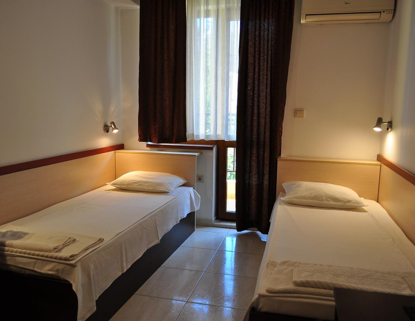 Imagen general del Hotel Family Daf. Foto 13