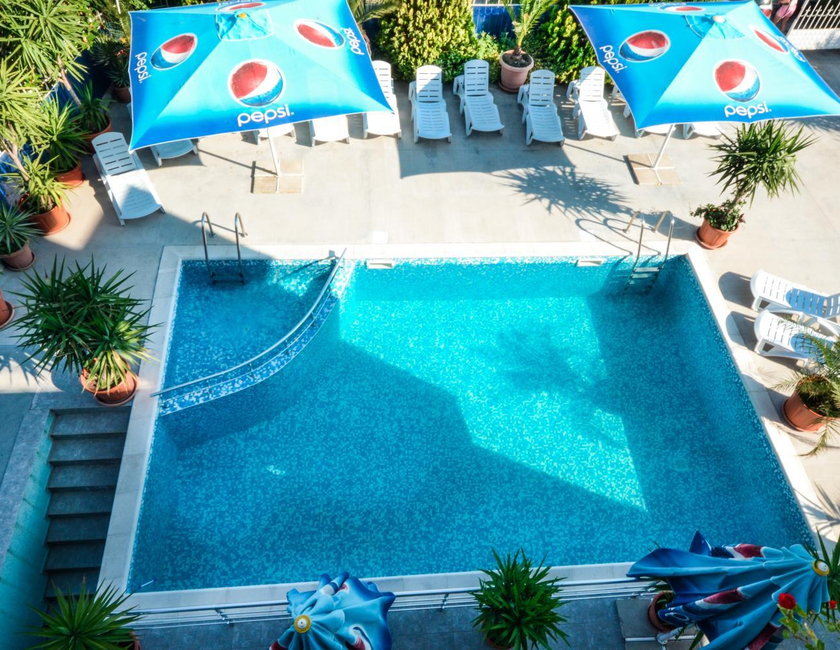 Imagen general del Hotel Family Eliri. Foto 10
