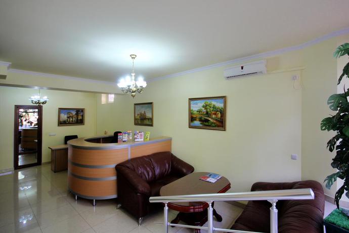 Imagen de los interiores del Hotel Family, Erev&aacute;n. Foto 15