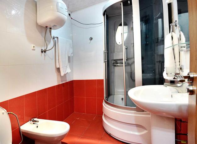 Imagen de la habitación del Hotel Family, Erev&aacute;n. Foto 6