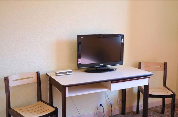 Imagen de la habitación del Hotel Family. Foto 14