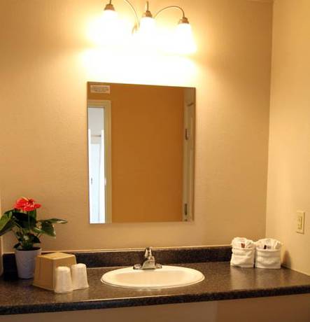 Imagen de la habitación del Hotel Family Garden Inn and Suites. Foto 7