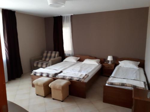 Imagen de la habitación del Hotel Family Gogov. Foto 14