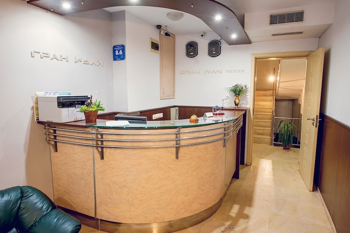 Imagen de los interiores del Hotel Family Gran Ivan. Foto 19