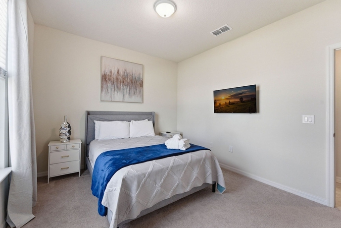 Imagen de la habitación del Hotel Family Home With Pool Mickey Toy Story Rooms. Foto 10