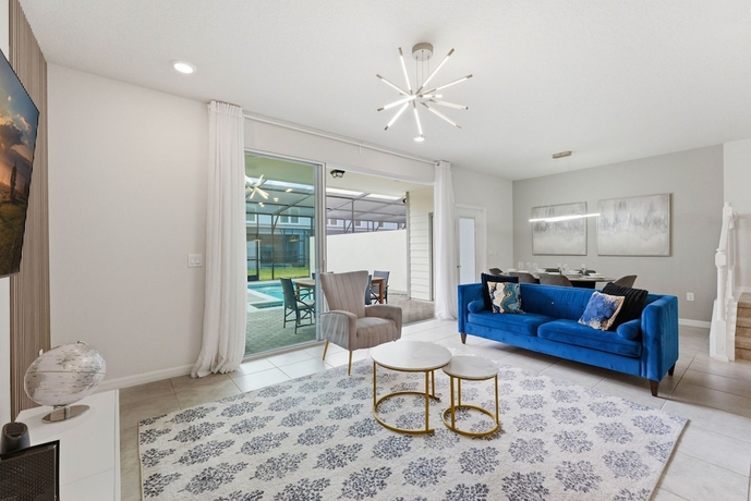 Imagen de la habitación del Hotel Family Home With Pool Mickey Toy Story Rooms. Foto 14