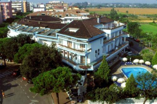 Imagen general del Hotel Family Hotel Alexander. Foto 14