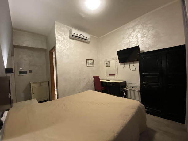 Imagen de la habitación del Hotel Family House, Esquilino. Foto 5
