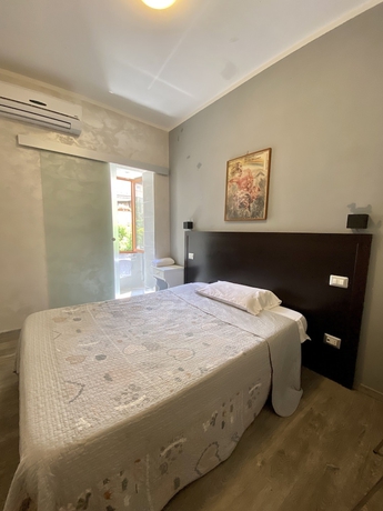 Imagen de la habitación del Hotel Family House. Foto 17