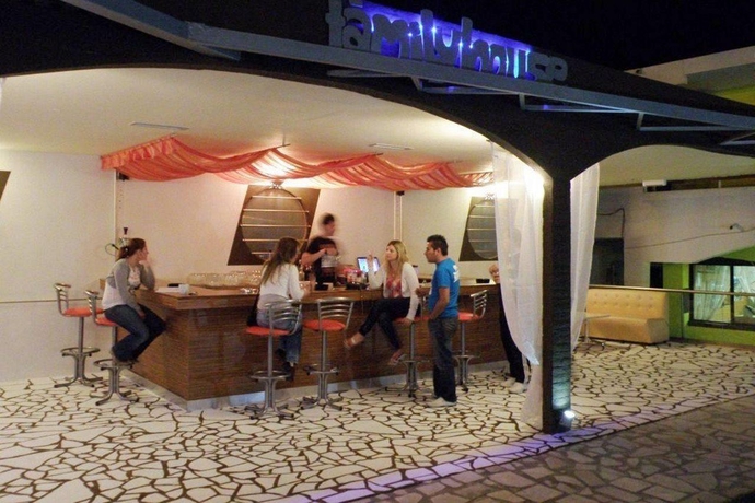 Imagen general del Hotel Family House Studios. Foto 4