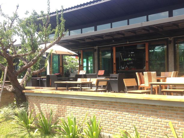 Imagen de la piscina del Hotel Family House Zen Boutique Resort, Mae Hong Son. Foto 15