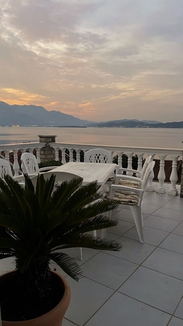 Imagen de la habitación del Hotel Family House with pool and sea view. Foto 6