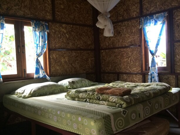 Imagen general del Hotel Family Huts. Foto 2