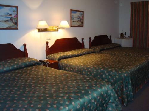 Imagen de la habitación del Hotel Family Inn, SAN RAFAEL. Foto 31