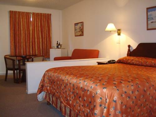 Imagen de la habitación del Hotel Family Inn, SAN RAFAEL. Foto 37
