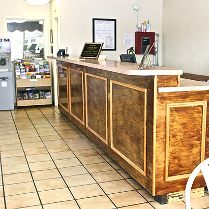 Imagen de los interiores del Hotel Family Inns Of America Mobile. Foto 4