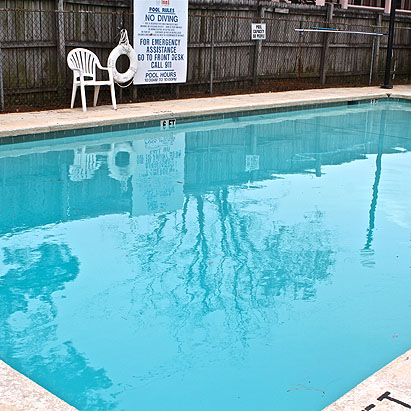 Imagen de la piscina del Hotel Family Inns Of America Mobile. Foto 5