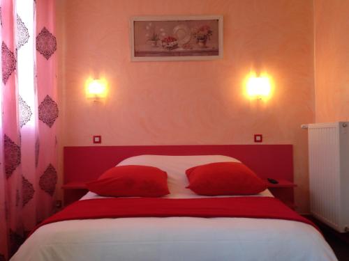 Imagen de la habitación del Hotel Family, Jaunay-Clan. Foto 6