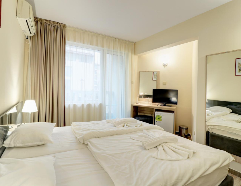 Imagen general del Hotel Family Jupiter. Foto 4