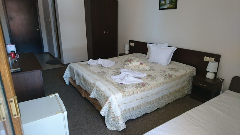 Imagen general del Hotel Family Kandrovi. Foto 8