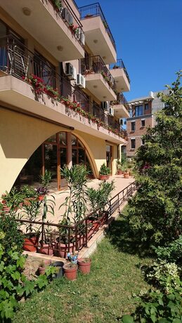 Imagen general del Hotel Family Kandrovi. Foto 13