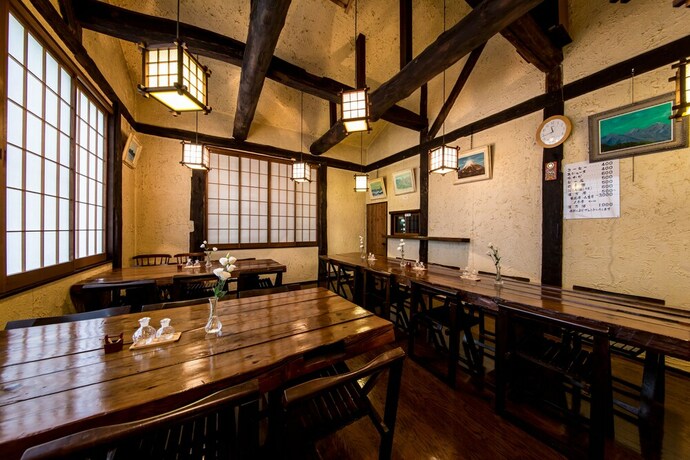 Imagen del bar/restaurante del Hotel Family Lodge Nakamura. Foto 18