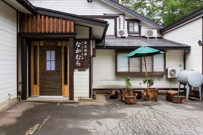 Imagen de los exteriores del Hotel Family Lodge Nakamura. Foto 30