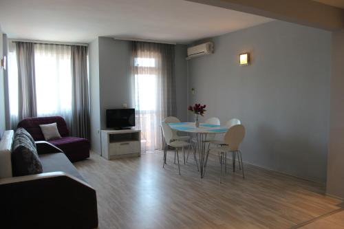 Imagen general del Hotel Family Milev. Foto 9