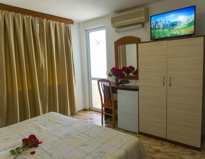Imagen general del Hotel Family Orfei. Foto 3