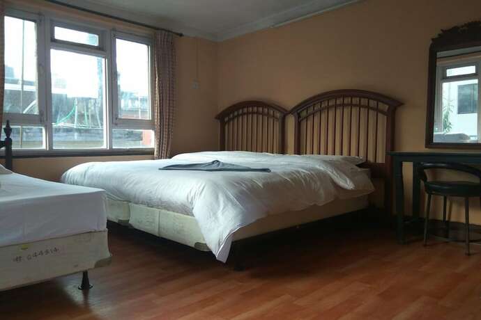 Imagen general del Hotel Family Peace House. Foto 10