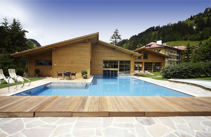 Imagen de la piscina del Hotel Family Posta. Foto 18