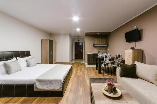 Imagen de la habitación del Hotel Family Ring & Thermal. Foto 5