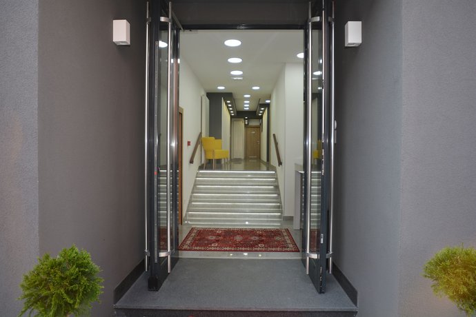Imagen de los interiores del Hotel Family, Sarajevo. Foto 19