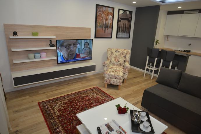 Imagen de la habitación del Hotel Family, Sarajevo. Foto 10