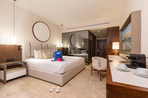 Imagen de la habitación del Hotel Family Selection At Grand Palladium Kantenah Resort and Spa. Foto 14