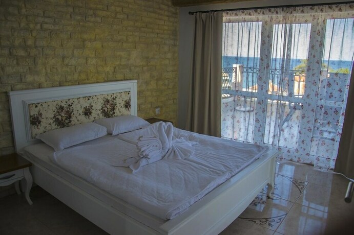 Imagen de la habitación del Hotel Family Sirena Palace. Foto 11