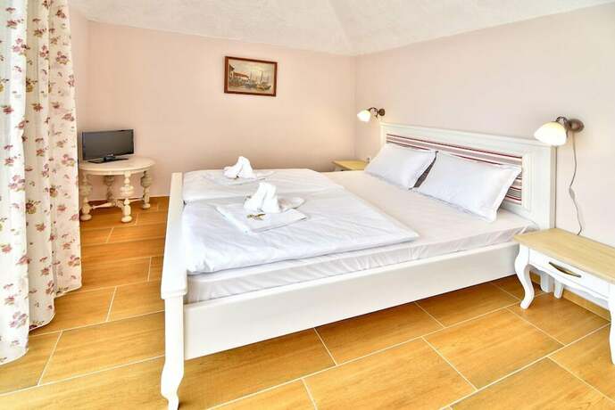 Imagen de la habitación del Hotel Family Sirena Palace. Foto 26