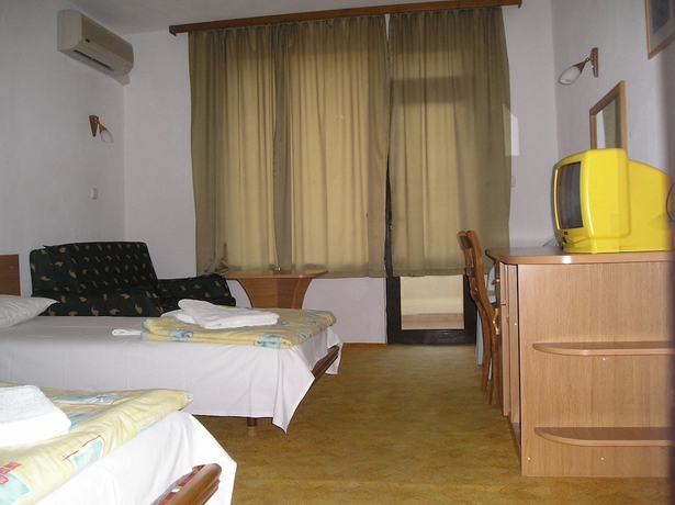 Imagen de la habitación del Hotel Family Sunarita. Foto 5