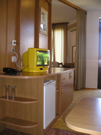 Imagen de la habitación del Hotel Family Sunarita. Foto 11