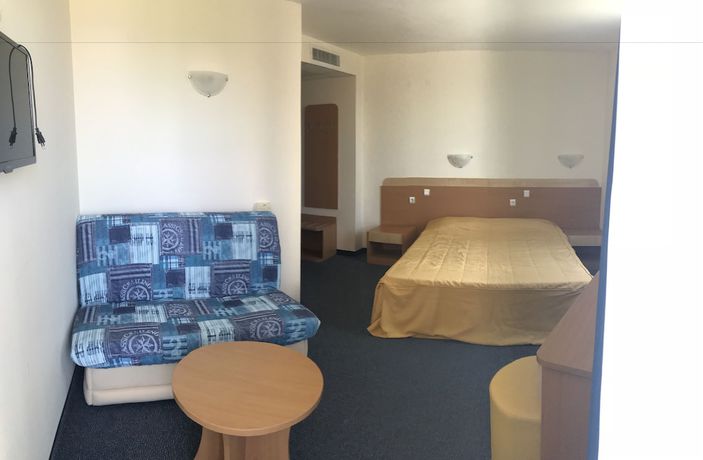 Imagen de la habitación del Hotel Family Sunday. Foto 7