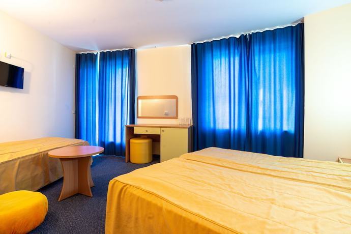 Imagen de la habitación del Hotel Family Sunday. Foto 9