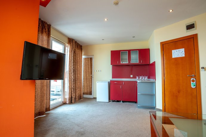 Imagen de la habitación del Hotel Family Sunday. Foto 13