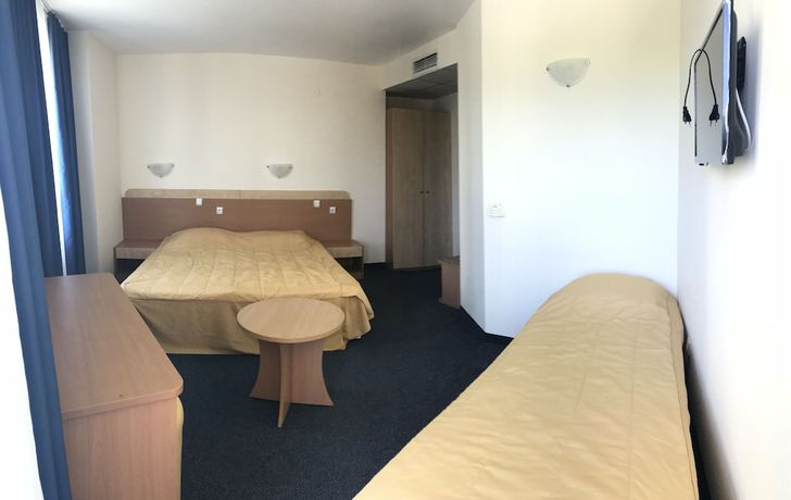 Imagen de la habitación del Hotel Family Sunday. Foto 16